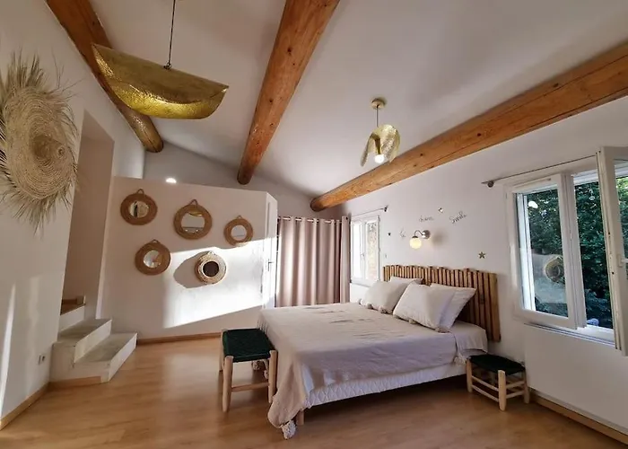 Апартаменты Maison De Famille *