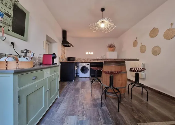 Апартаменты Maison De Famille Bouillargues